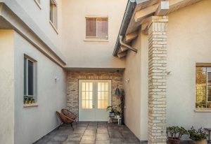 חומרי בניין וגמר, טיח, שליכט, שליכט צבעוני, שליכט אקרילי, נדיר תעשיות צבע